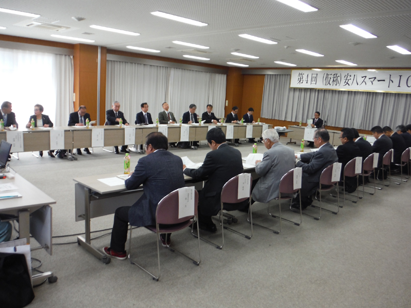 第4回「(仮称)安八スマートIC地区協議会」の様子1