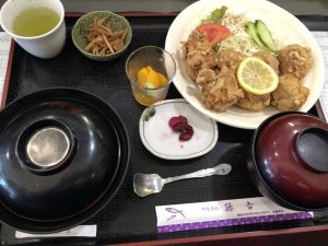 定食の写真